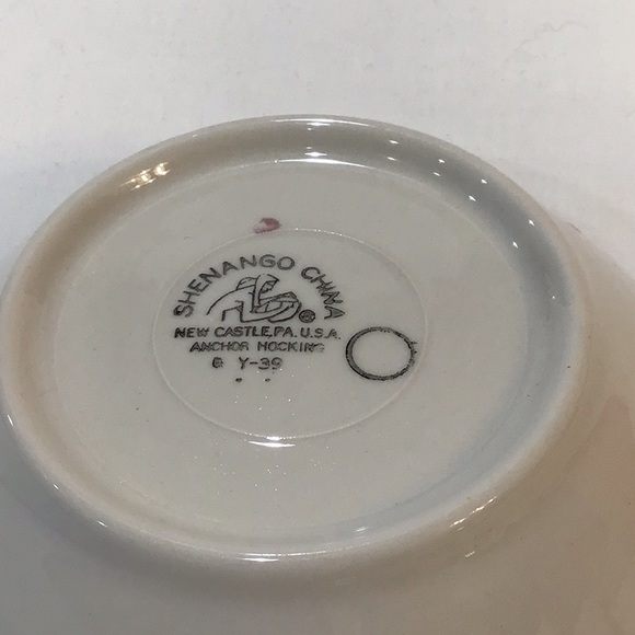 Monkey bowl trimmed in gold, Made in the Shenango Valley, Pennsylvania USA - Picture 2 of 4